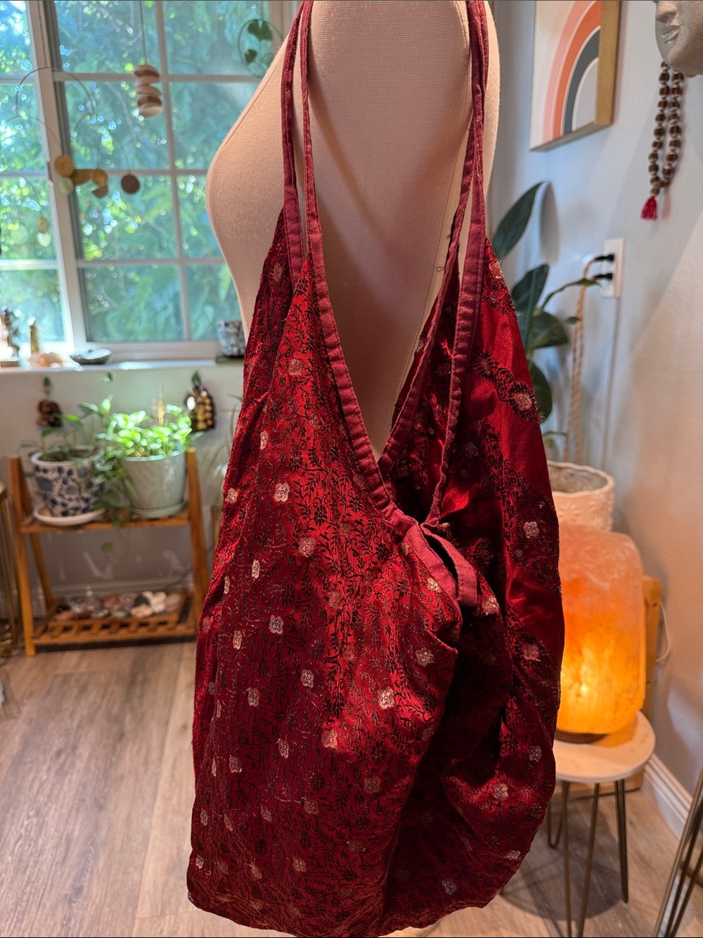 NWOT SILK Brocade Handbag from THAILAND Red and Silver Shoulder Bag with Zipper
